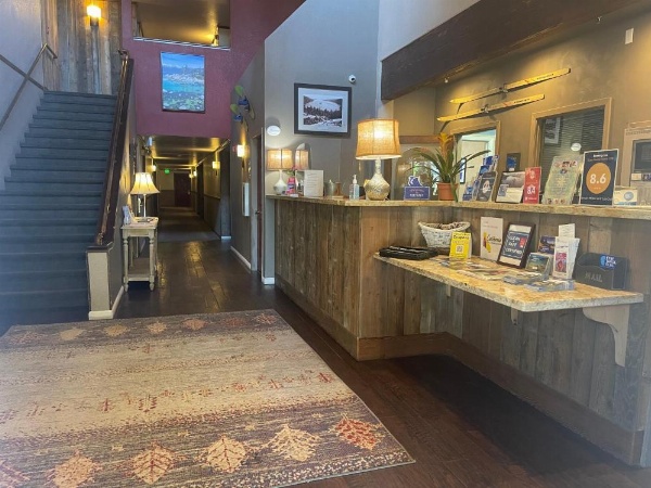 Postmarc Hotel and Spa Suites image 8